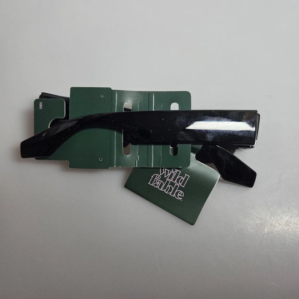 Wild Fable Black Rectangular Sunglasses 100% UV Protection 090‎ 01 9870 NWT